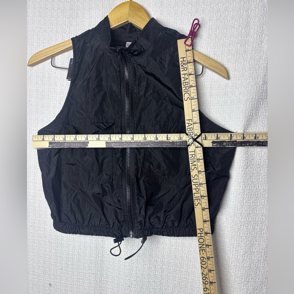 No Boundaries Black Sleeveless Bomber‎ Jacket - Picture 6 of 8